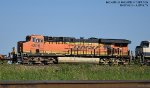 BNSF ES44C4 6816